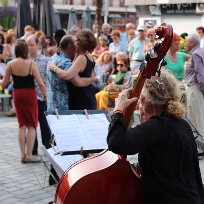 danseurs et musiciens de tango