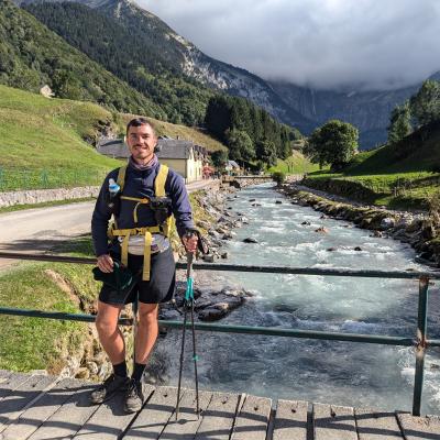 florian devant le cirque