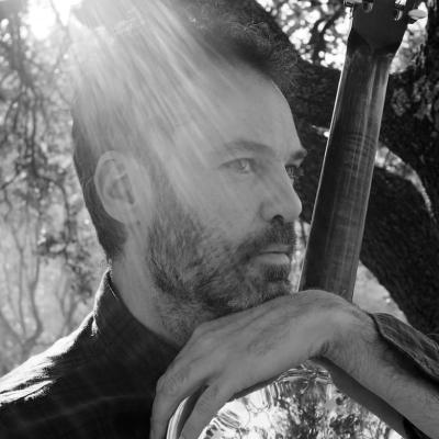 Portrait de Piers Faccini