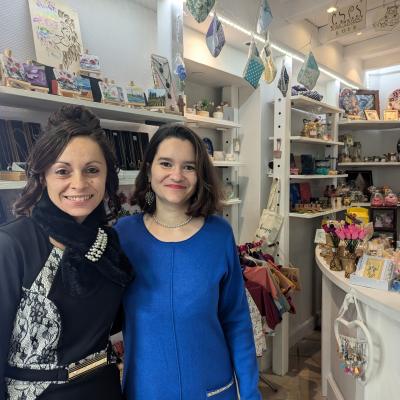 jessica et onana, propriétaire de la boutique 