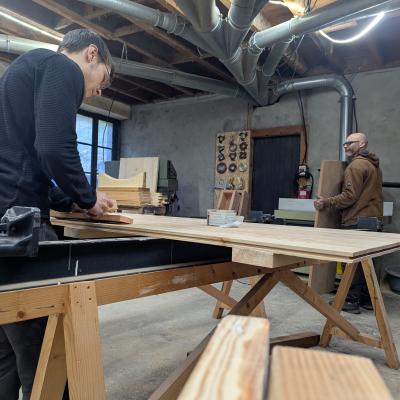 fils et pere au travail 