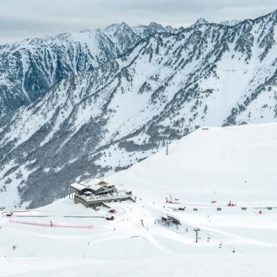 station enneigée le 5 dec 2025
