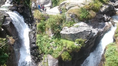 Pont d'Espagne et Lac de Gaube