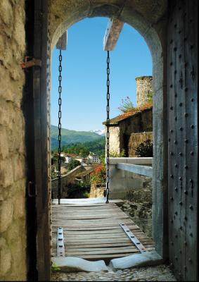 Retrouver l'émission d'inauguration du Centenaire du Chateau fort Musée Pyrénéen de Lourdes