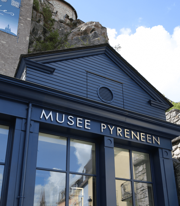 Centenaire du Musée Pyrénéen : Mme Suteau & Mme Mazurek
