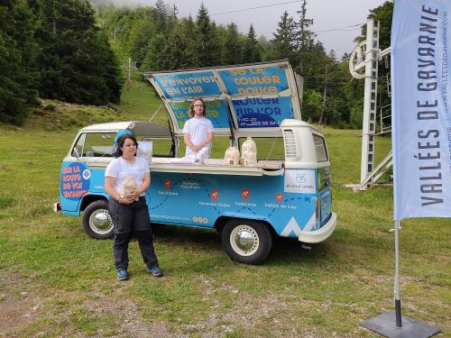 Un combivan pour sensibliser les promeneurs