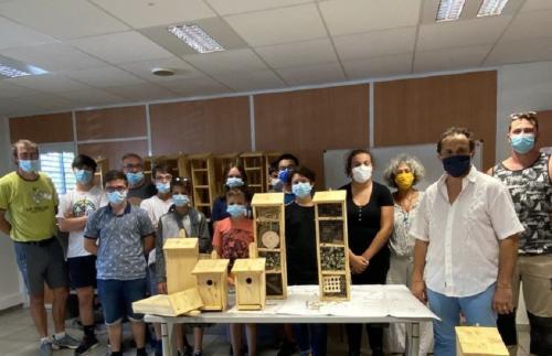 Les jeunes de Lourdes fabriquent des hôtels à insectes...