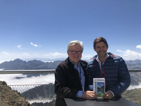 Philippe Gloaguen et Joan Palacin au sommet du Pic du Midi