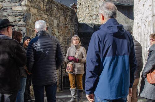 Le groupe devant l'église de Nestalas