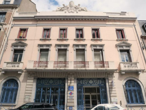Face extérieure de l'Office de Tourisme de Tarbes - Tarbes Tourisme