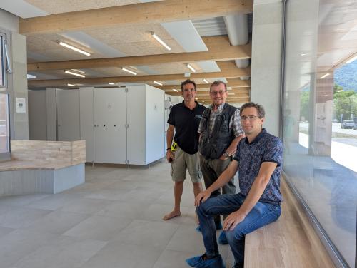 directeur, Charles Legrand, Sylvain Lanne dans l'entrée