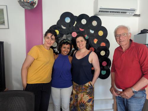 les enjoleuses avec m. Vuillaume